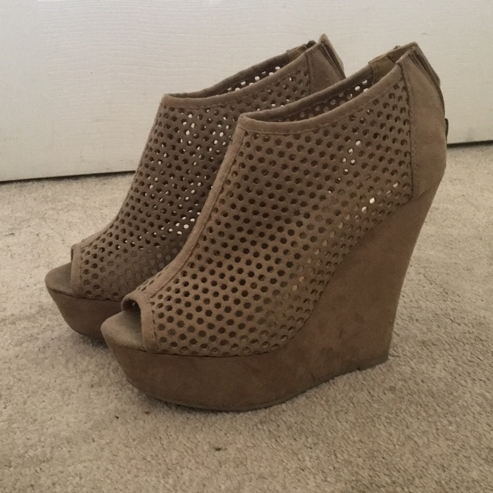 Madden girl wedge